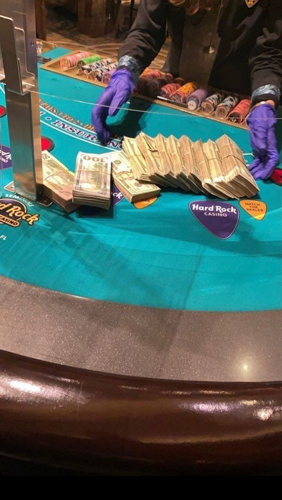 پاکستان کے Best Live Casino Games کھلاڑیوں کے لیےجیک پاٹ گیم